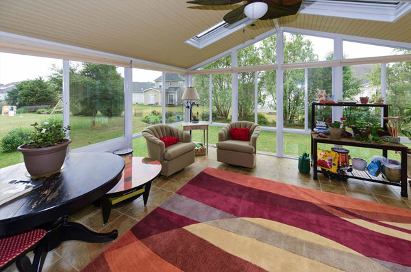 Aluminum cathedral sunroom with skylight