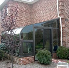 Curved Eave sunroom