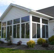 white screen in enclosure room home addition